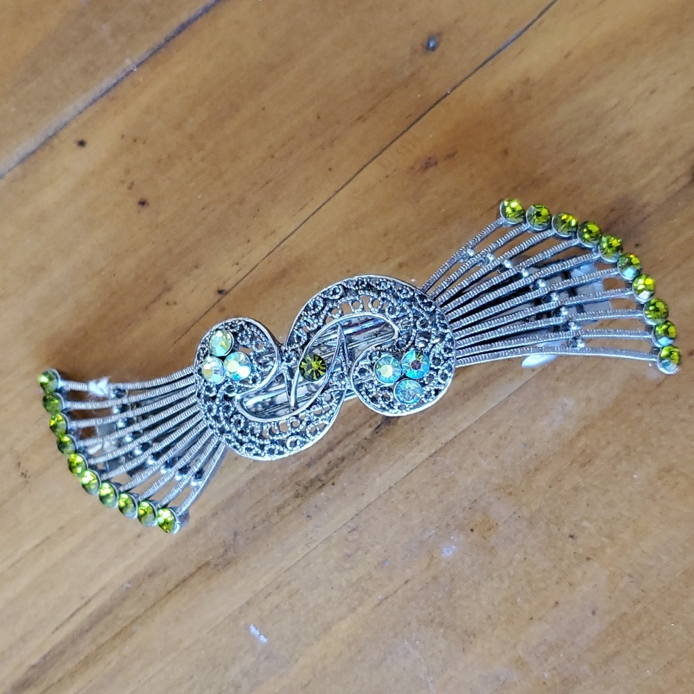 Vintage hair clip with crystals